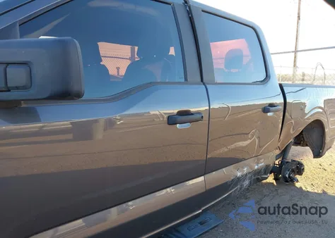 2022 Ford F-150 Xl z USA, uszkodzony, nr VIN 1FTEW1CP0NFA68256